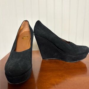 Ras Black Suede Wedge Shoes